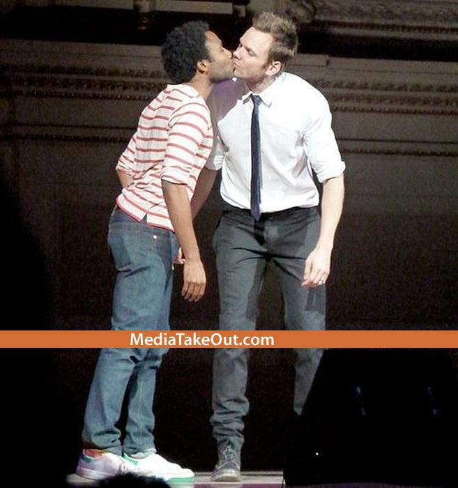 Vei vedea imaginea şocantă care a schimbat lumea hip hop-ului. Celebrul cântăreţ care a uluit lumea cu un singur gest 145009