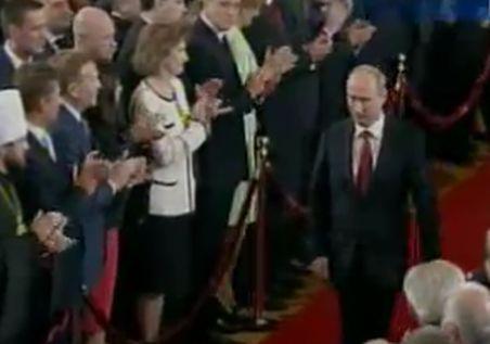 Vladimir Putin, încoronat pentru a treia oară la conducerea Rusiei. Vei vedea în imagini un invitat surpriză 145073