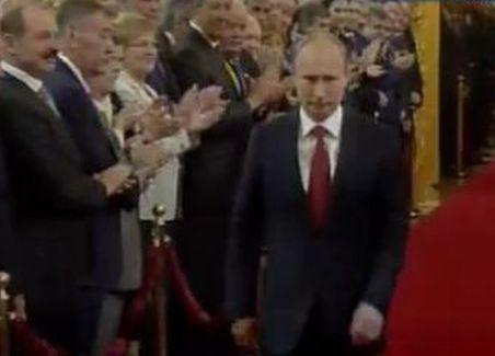 Vladimir Putin, încoronat pentru a treia oară la conducerea Rusiei. Vei vedea în imagini un invitat surpriză 145084