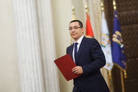 Mesajul lui Victor Ponta la preluarea mandatelor M.A.I. şi MApN: Ministere mai puţin politizate