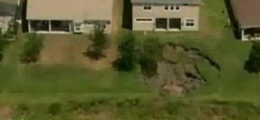 Pământul a vrut să-i înghită. Familia a scăpat ca prin minune de la moarte 145406