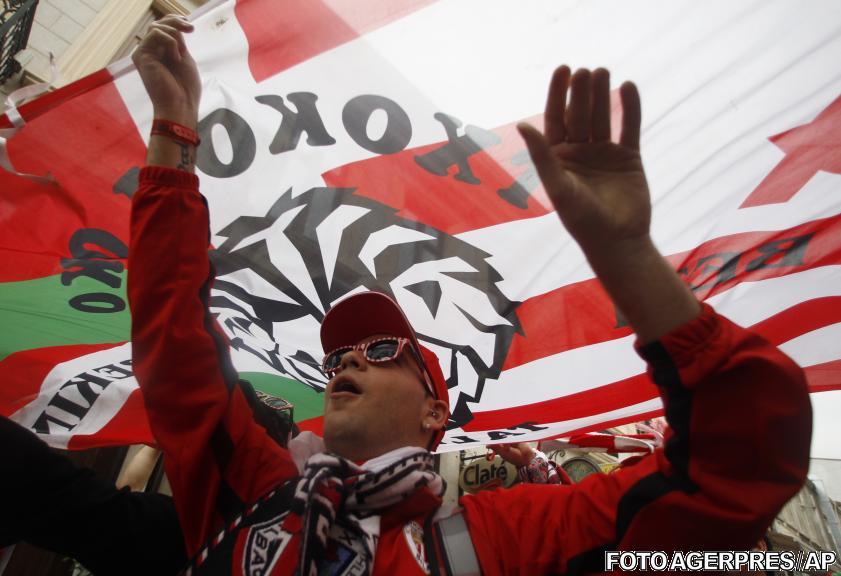 Meciul care a îmbrăcat Bucureștiul în alb-roșu. Vezi imagini cu suporterii spanioli înainte de finala Europa League 145641