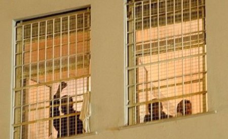 Doi deţinuţi au evadat de la Penitenciarul Focşani. Ei erau la un punct de lucru