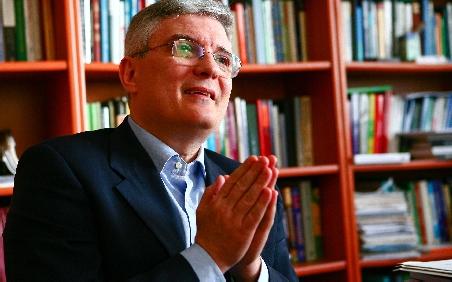 Daniel Dăianu, numit de Ponta consilier de stat pe probleme economice