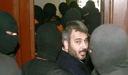 Interlopul Sile Cămătaru, căutat de poliţişti. El a fost condamnat la 13 ani de închisoare