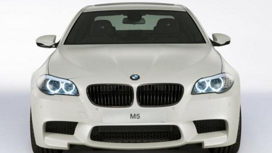 BMW prezintă M Performance, ediţia limitată a modelelor M3 şi M5