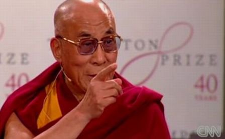 Dalai Lama a păstrat tăcerea. Află care a fost întrebarea la care nu a vrut să răspundă