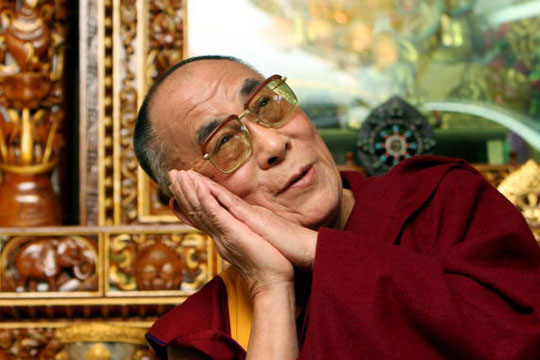 Dalai Lama, la un pas să fie omorât prin otrăvire. Chinezii, primii vizaţi de complot