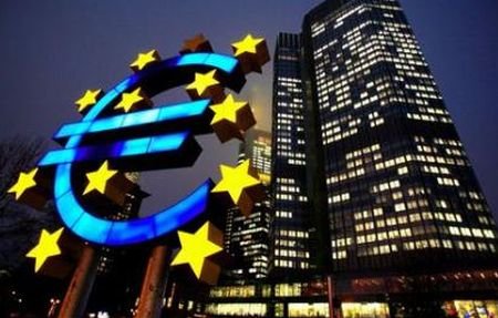 Zona euro a evitat la limită recesiunea. Economia a stagnat în primul trimestru