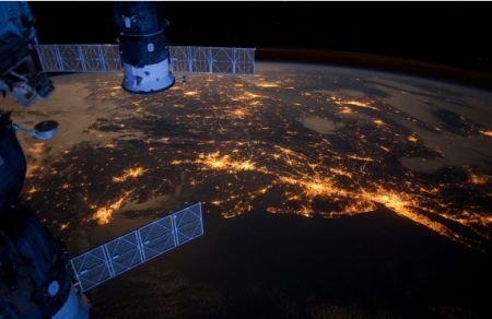 Capsula Soyuz se cuplează în această dimineaţă la Staţia Spaţială Internaţională