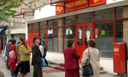 Poşta Română încearcă să evite falimentul. Peste 6.500 de angajaţi vor fi disponibilizaţi în următoarele luni