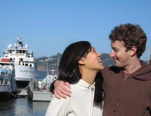 Discreţie şi simplitate. Mai puţin de 100 de invitaţi la nunta-surpriză a lui Mark Zuckerberg 147392