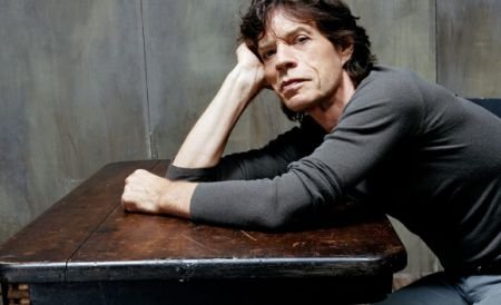 Ţi-ar plăcea să fii chiriaşul lui Mick Jagger? Rockerul îşi închiriază casa din Caraibe