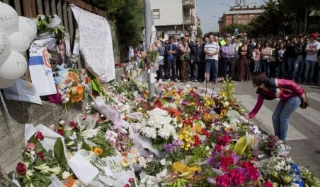 De parcă nu era îndeajuns: Suspectul principal în atentatul de la liceul italian se iubeşte cu o româncă