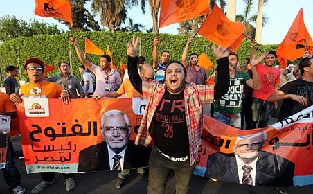 Egiptenii sunt chemaţi la urne, de miercuri, pentru a-şi alege preşedintele