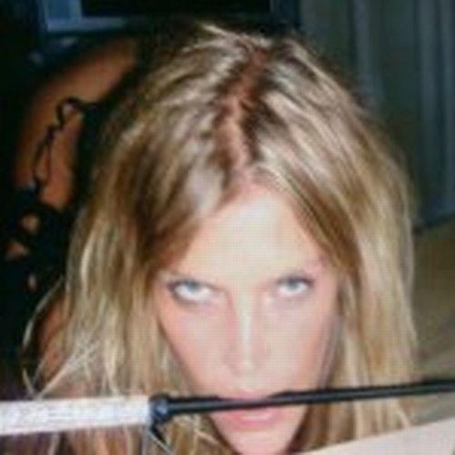 Sunt cele mai scandaloase imagini cu un model de talie mondială. &quot;Nu e drept! Mi le-au furat din calculator&quot; 147541