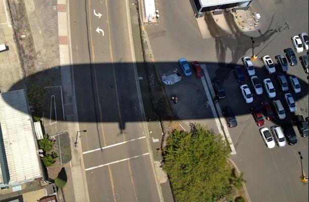 Viitorul turismului aviatic. Poţi savura un pahar cu şampanie, în timp ce admiri liniştit cele mai frumoase peisaje din lume 147906