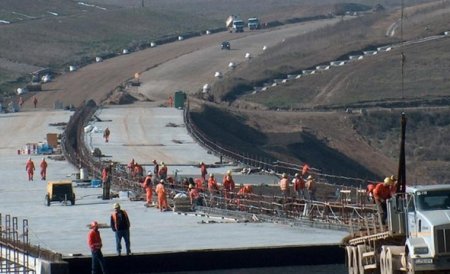 Ministrul Transporturilor: Noul termen pentru autostrada Bucureşti-Ploieşti este 30 iunie