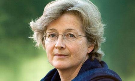 O carte inspirată din viaţa românilor face furori în Marea Britanie. Volumul, pe lista scurtă a unui prestigios premiu pentru literatură 148561