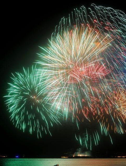 O legendă sărbătorită ca la carte. Imagini de la spectacolul grandios susţinut în onoarea podului Golden Gate 148663