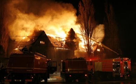 Casa memorială Avram Iancu din Târgu Mureş a fost incendiată
