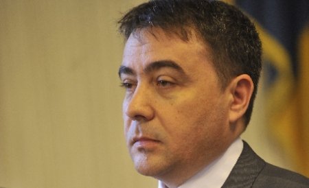 Fostul ministru al Agriculturii, Stelian Fuia, acuzat că bagă în faliment singura staţiune de cercetare a plantelor medicinale din România
