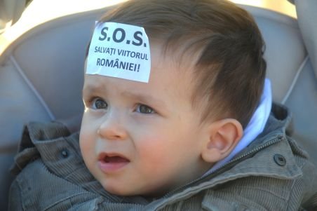 România a căzut zece locuri în 20 de ani în clasamentul ponderii copiilor în totalul populaţiei UE