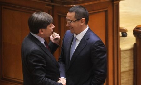 Antonescu susţine propunerea lui Ponta privind organizarea alegerilor parlamentare în octombrie