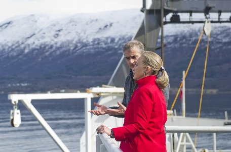 Hillary Clinton s-a deplasat în Arctica, pentru a examina efectele încălzirii globale