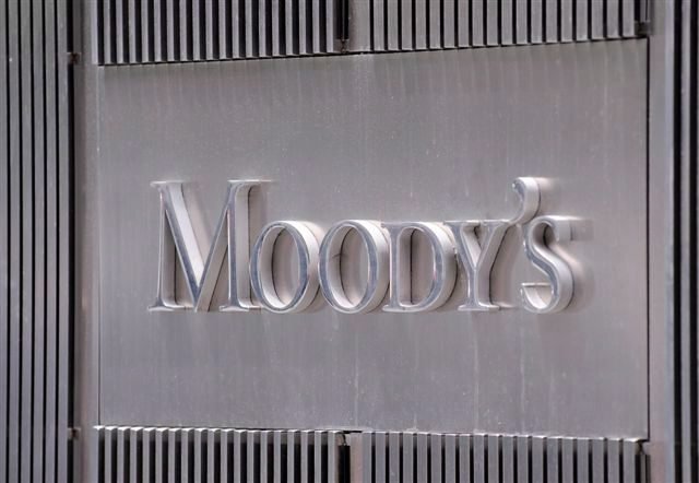 Moody's scade ratingul Greciei la cel mai mic nivel posibil