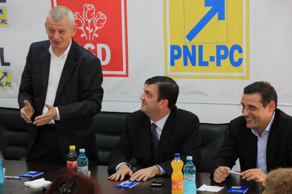 Sorin Oprescu: “Va spun clar şi deschis că îl sprijin doar pe candidatul USL, Rareş Mănescu” 150026