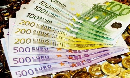 UE vrea ca fondul de urgenţă al zonei euro să devină operaţional pe 9 iulie