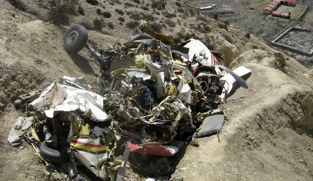 Un avion care ajuta la stingerea unui incendiu din statul american Utah s-a prăbuşit