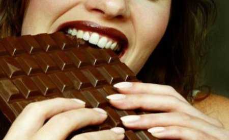 Veşti bune pentru împătimiţii ciocolatei! A fost inventată ciocolată care încetineşte îmbătrânirea