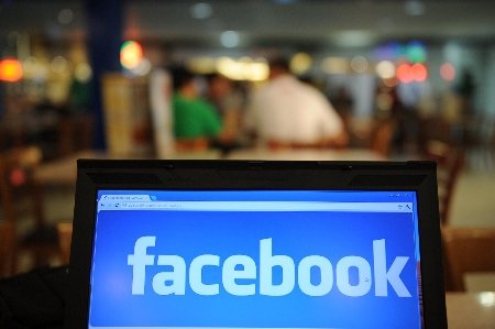 Facebook - mai periculos decât crezi. Sute de oameni şi-au pierdut viaţa în urma discuţiilor aparent inocente