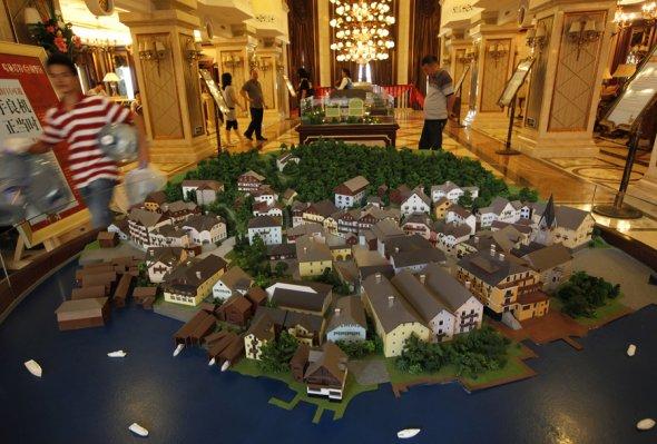 N-o să-ţi vină să crezi ce le-a mai dat prin cap chinezilor. Construcţia i-a uluit pe europeni 150053