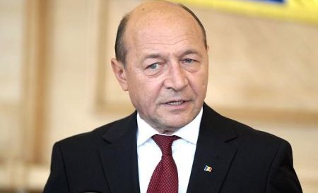 Vă explicaţi tăcerea mormântală a lui Traian Băsescu cu privire la disputele cu Ungaria?
