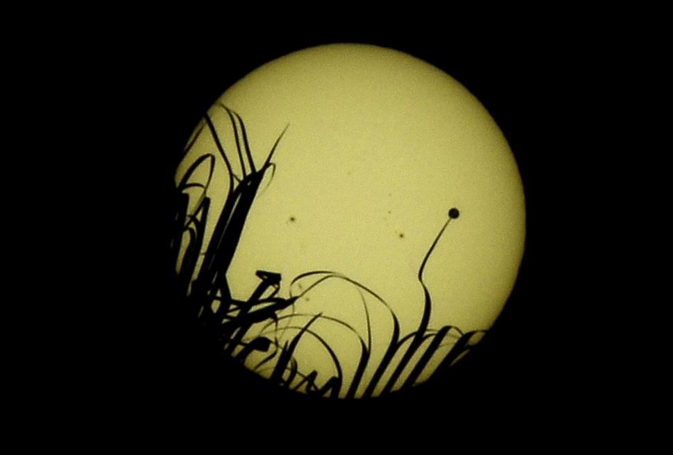 Fotografii spectaculoase cu fenomenul rar care va mai avea loc abia peste 105 de ani 150153