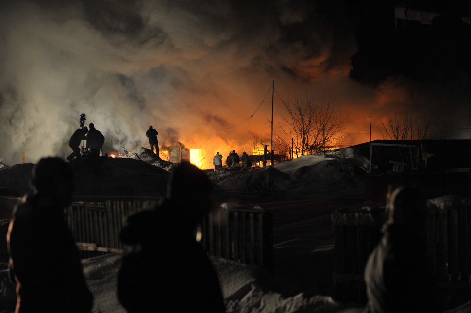 Nouă pompieri şi-au pierdut viaţa în timp ce luptau împotriva unui incendiu de pădure în Rusia