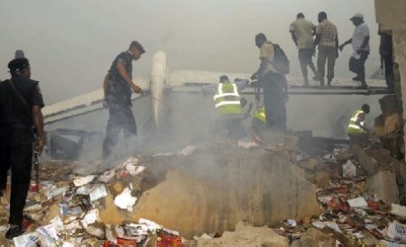 Kiev. Cinci morţi şi 13 răniţi în urma prăbuşirii unui avion
