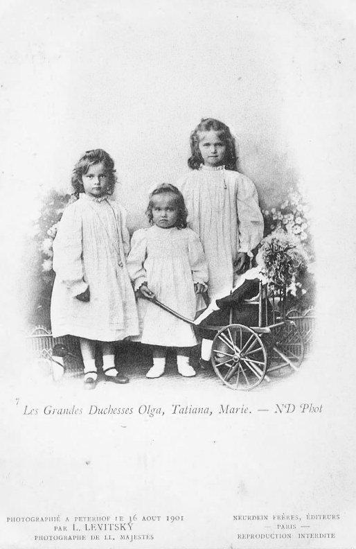 Fotografia prinţesei care încă îi bântuie pe ruşi. Biserica a numit-o &quot;Sfântă&quot; la opt decenii după asasinarea ei 151459