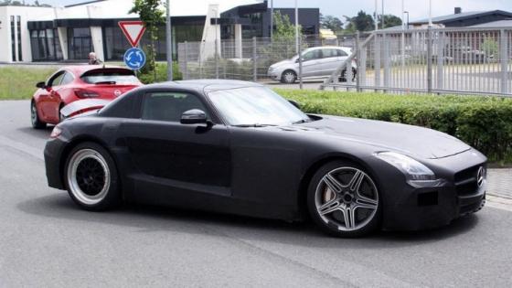 Primele imagini cu Mercedes SLC 151441