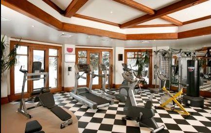 O româncă deţine, împreună cu soţul ei, una dintre cele mai luxoase case de vacanţă din lume 151582