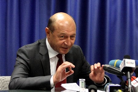 Sporurile ilegale nu vor mai fi restituite. Băsescu a promulgat Legea amnistiei fiscale