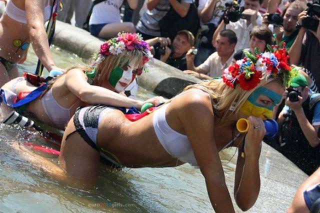 Acesta este motivul pentru care fotbaliştii nu prea nimeresc poarta. Cele mai fierbinţi apariţii de la Euro2012 151845