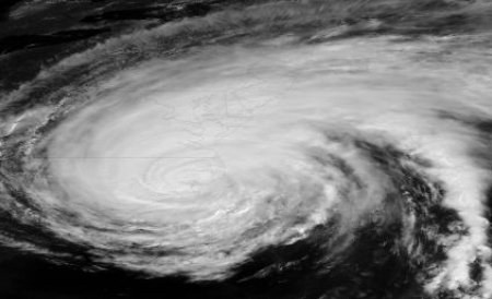 Un uragan s-a format în Oceanul Pacific. Ciclonul ar putea să lovească Mexicului în această noapte