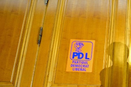 Colegiul Naţional Director al PDL se reuneşte duminică, de la ora 17:00. Blaga nu exclude o candidatură pentru şefia partidului