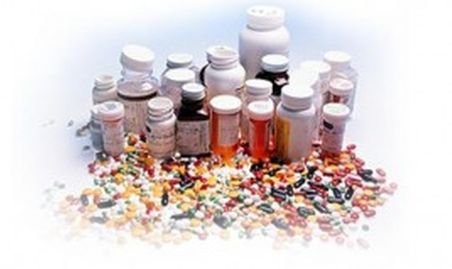 Capcanele comerţului online: Accesibilitatea facilitează explozia de medicamente contrafacute