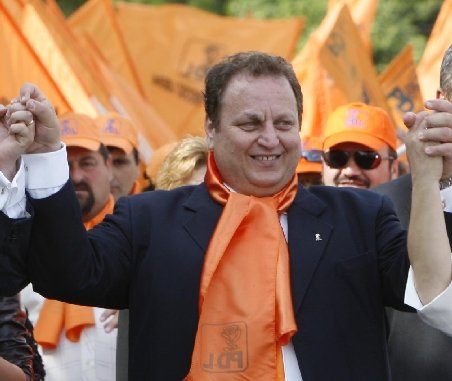 Fostul secretar de stat Valentin Iliescu ar putea părăsi PDL pentru liberali