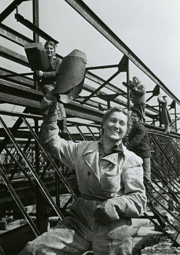 Imaginile pe care istoria le-a ascuns omenirii. Familiile victimelor Celui De-al Doilea Război Mondial au postat fotografiile pe internet 152270